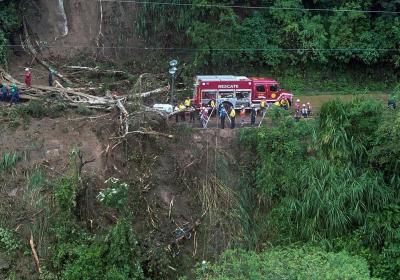 Bus plunges into 75-meter-deep Costa Rican ravine, death toll reaches 9
