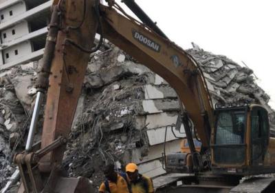 Death toll in Nigeria building collapse rises to 5, regulations urged