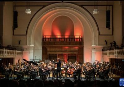 Symphony concert mesmerizes London with fusion of Eastern and Western culture