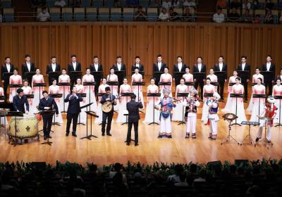 Folk song choral concert wows Beijing audience