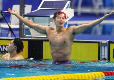 Team China dominates on opening day, bagging 20 golds