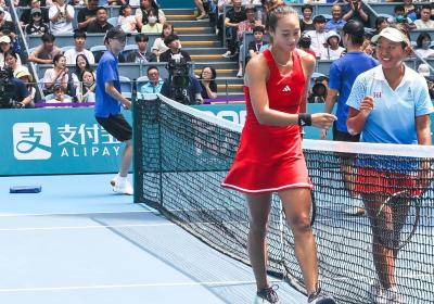 Chinese tennis players off to strong start in singles