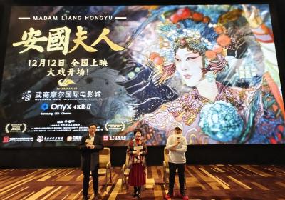 Peking Opera film empowered by LED virtual scenes