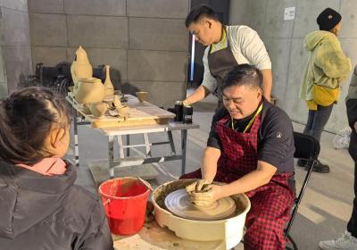 Culture Beat: Jingdezhen Ceramic Biennale Exhibition arrives in Beijing