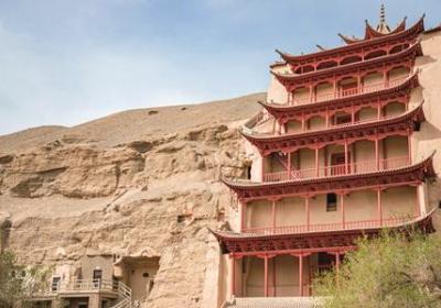 Dunhuang Academy engineers honored for outstanding dedication to preservation of history