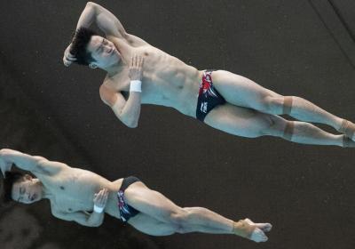 Chinese divers sweep golds