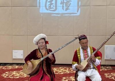 Young short video creators showcase charm of Xinjiang's Aksu Prefecture