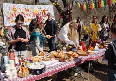 Russia: Maslenitsa festival celebrated across China