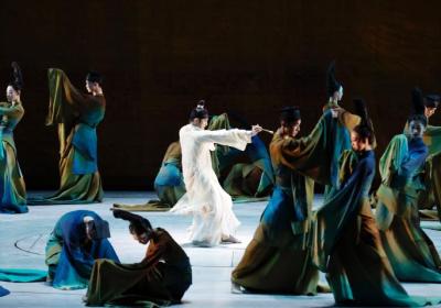 Ancient painting inspired dance show holds 500th performance