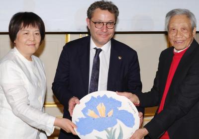 Shanghai and Paris can work together in urban governance, sustainable development and economic and cultural aspects: French Sena