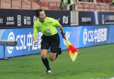 First female referee in Chinese Super League aims at men’s World Cup