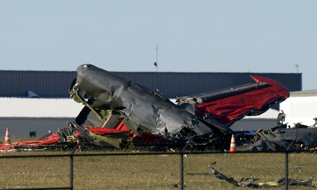 Two WWII planes collide at Dallas air show