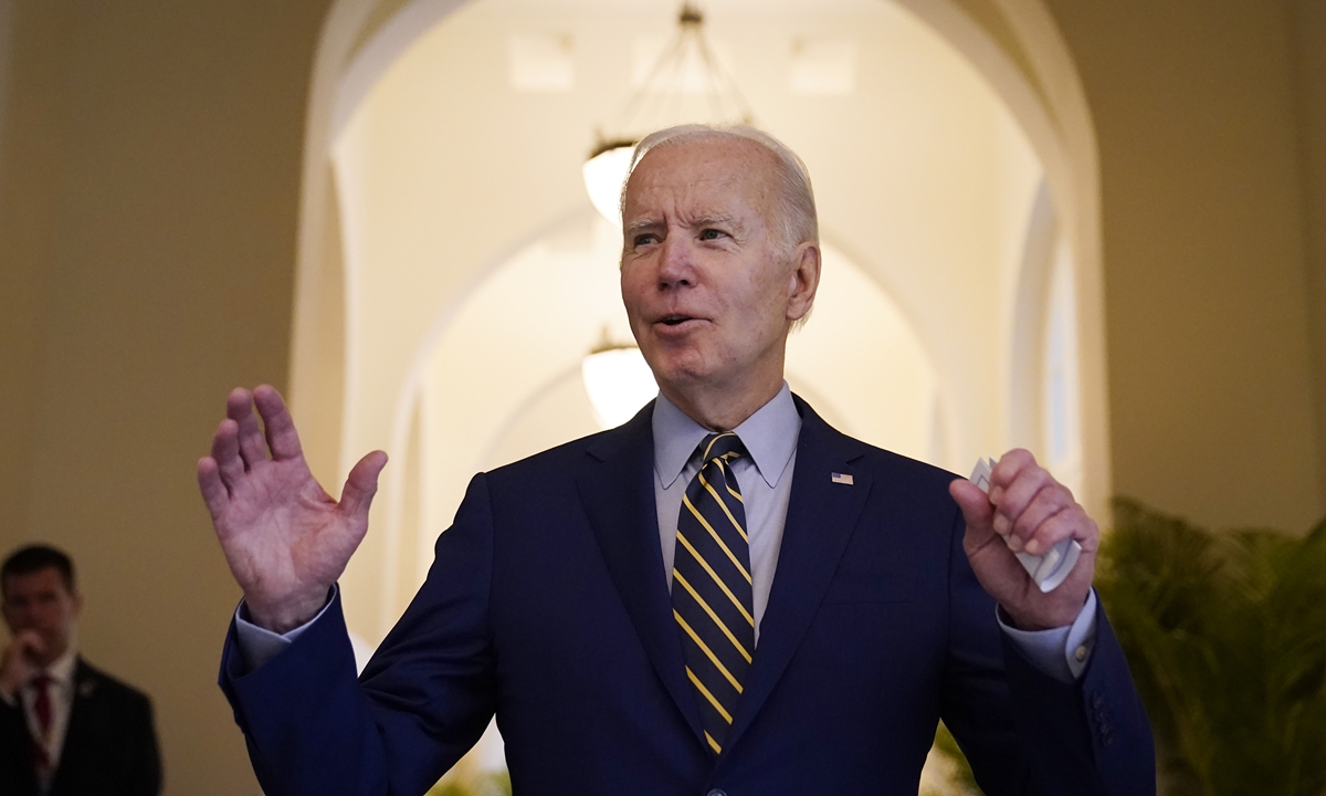 Biden mulls repealing vaccine mandate
