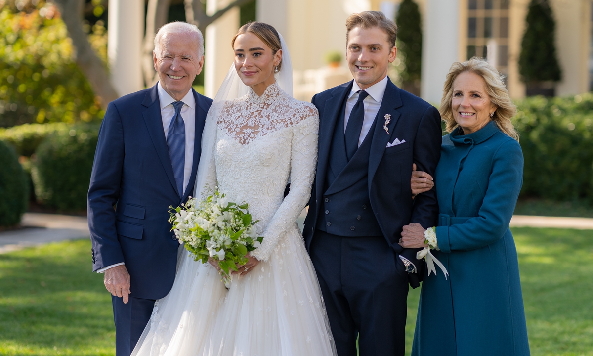 Biden granddaughter weds in White House ceremony