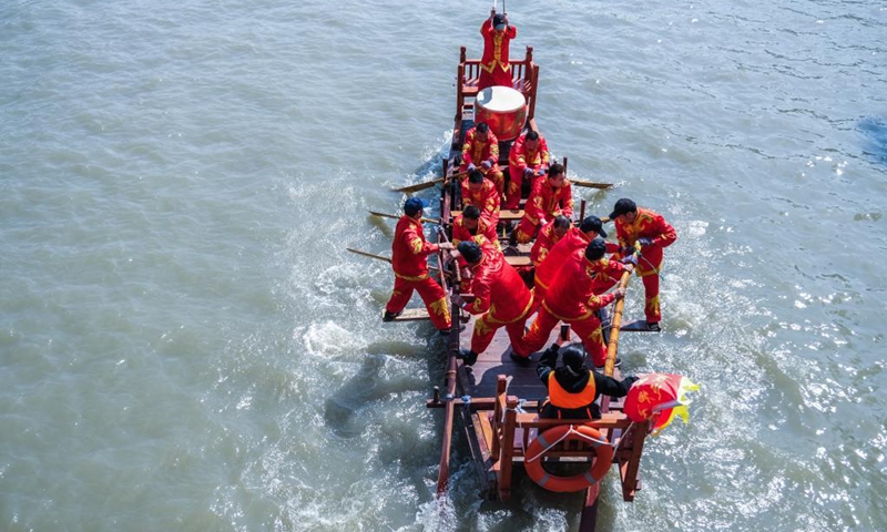 Temple fairs across China back for 2023 Spring Festival