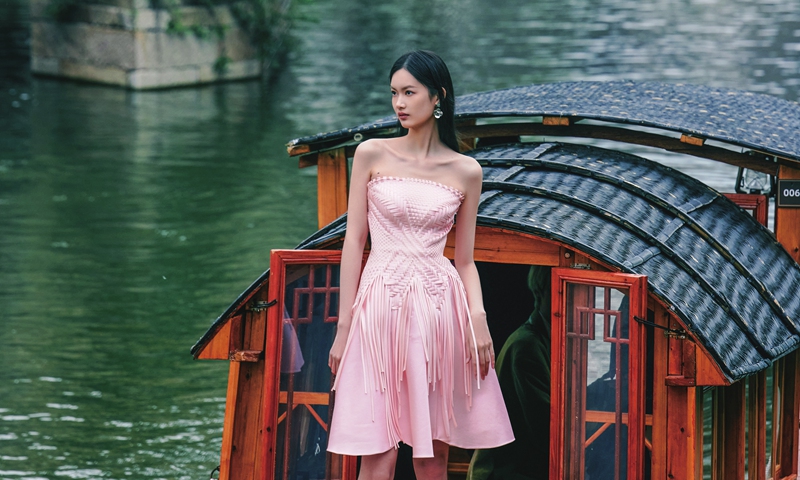 Puyuan fashion week injects intangible cultural heritage art with new vitality