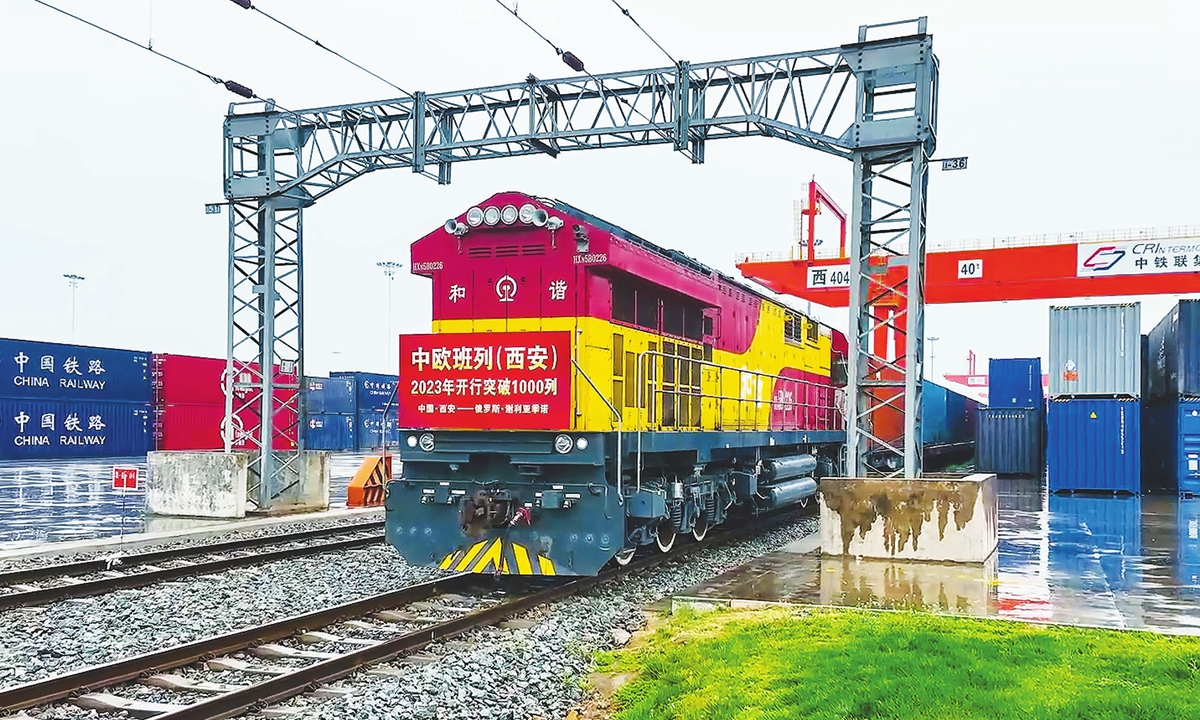 China-Europe freight train brings handicraft products to Kazakhstan