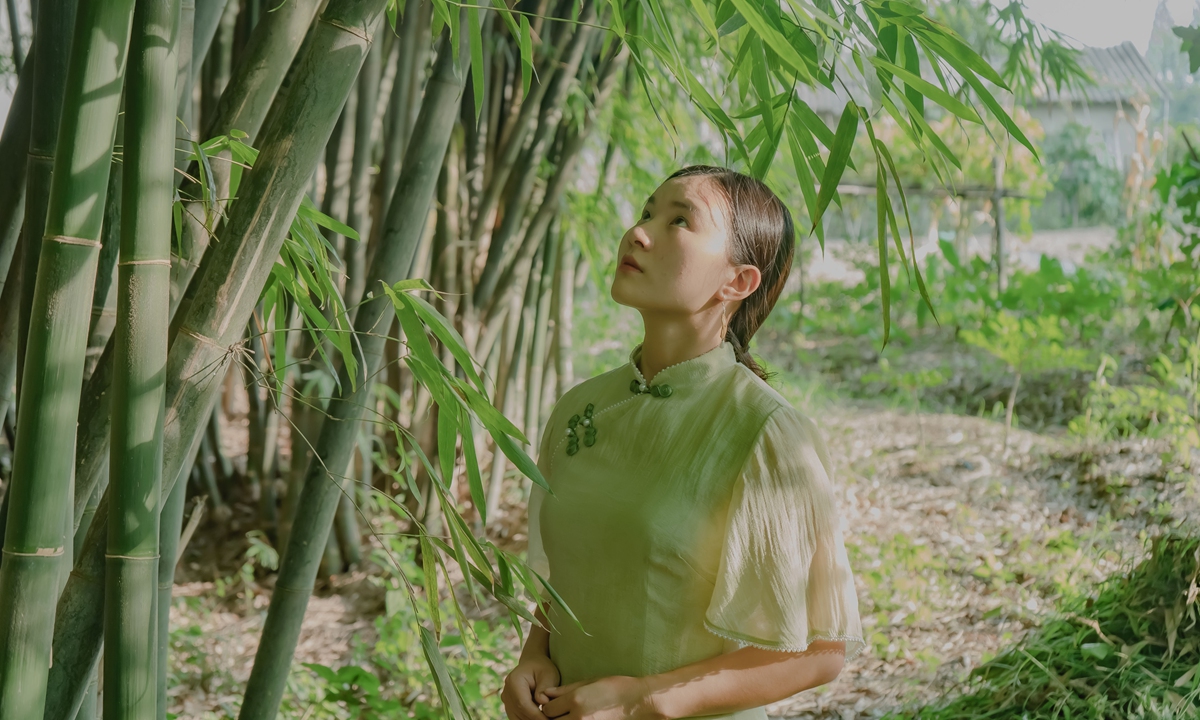 Young inheritor connects high-end products with dynamic bamboo weaving