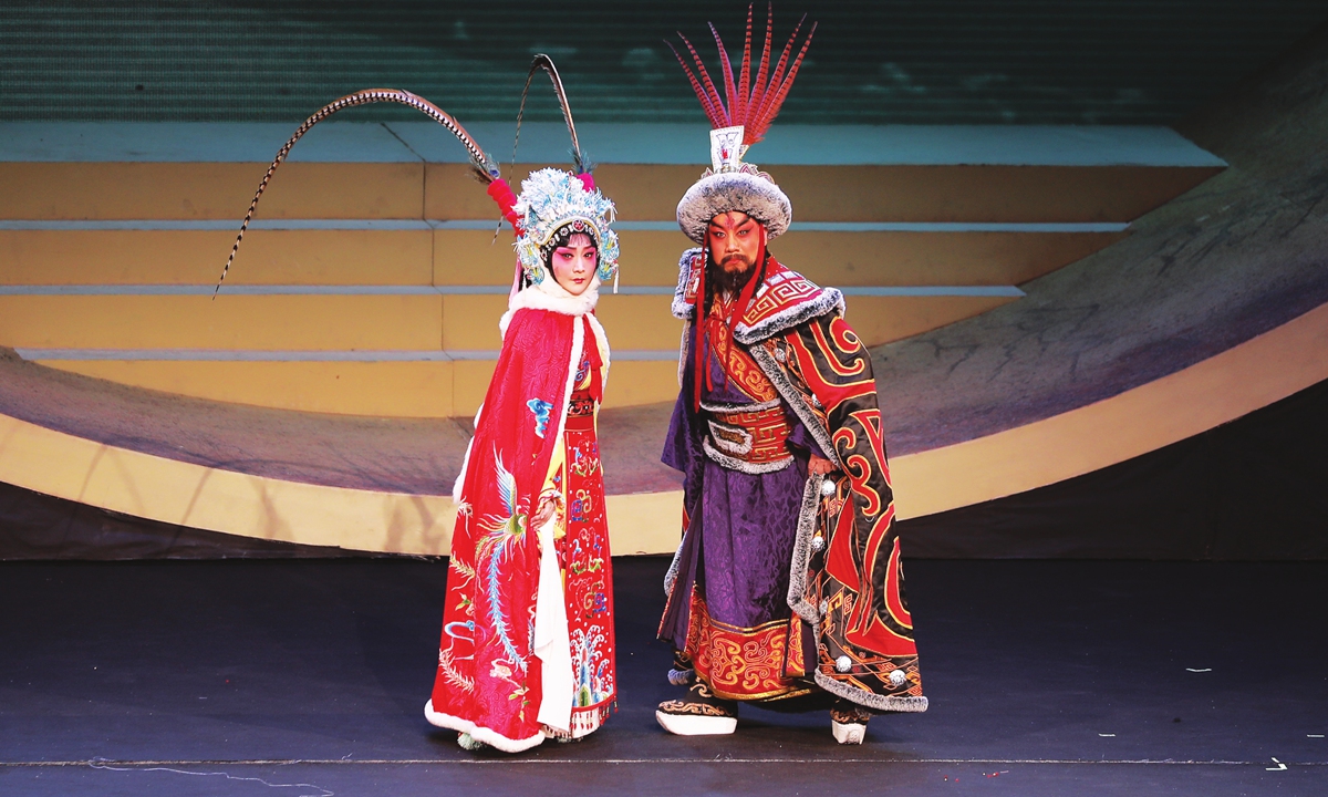 Traditional opera gala held in Quanzhou to celebrate Chinese folk culture