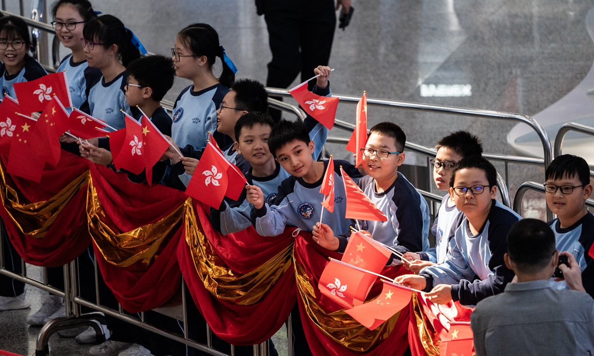 Young Hong Kong people embrace Chinese intangible cultural heritage