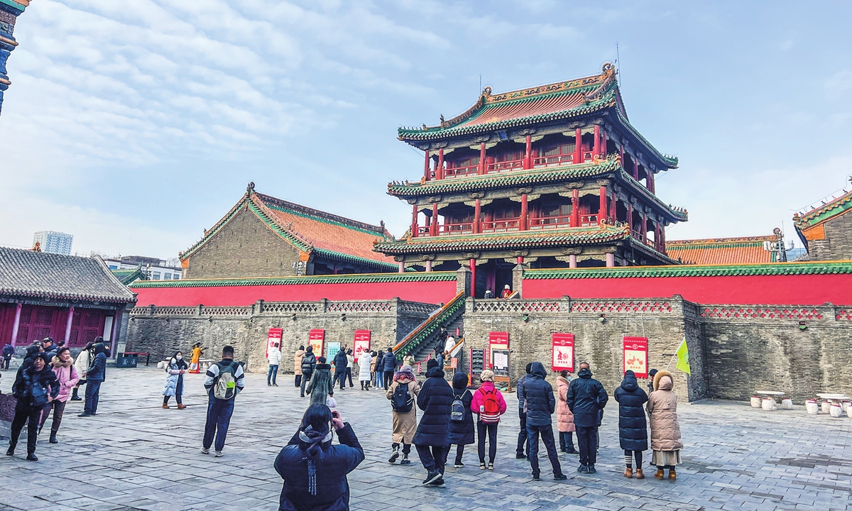 Birthplace of Qing Dynasty a fancy destination for Beijing youngsters to spend weekend