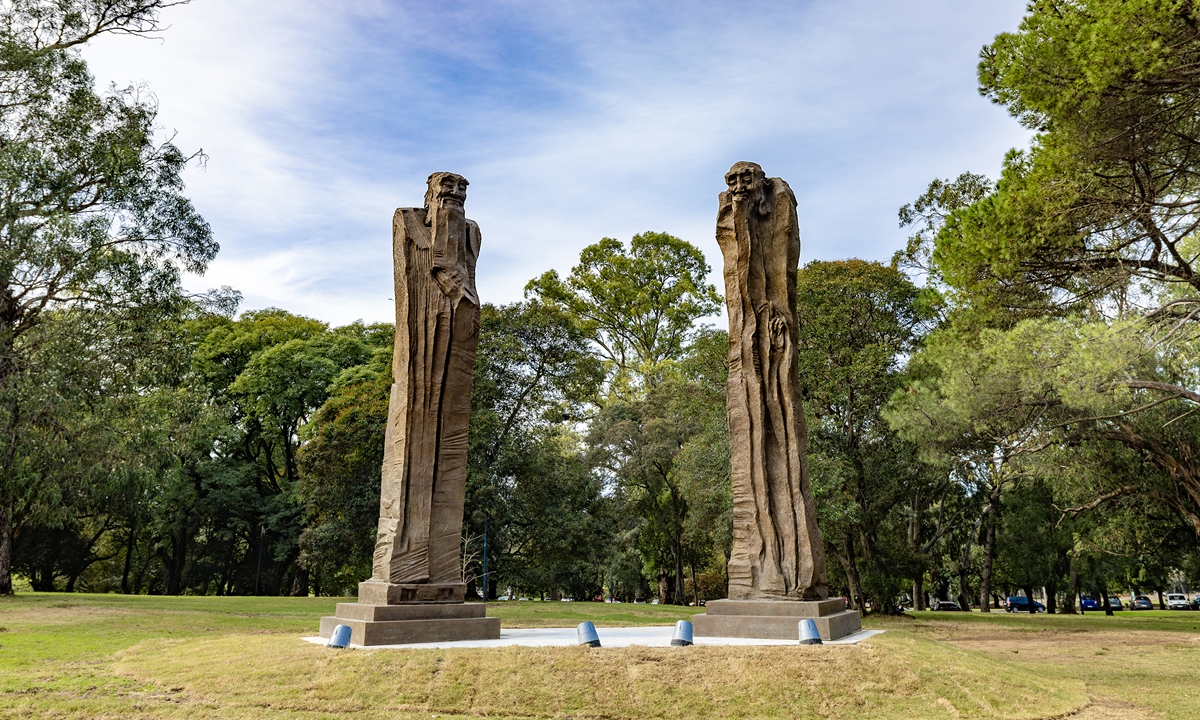 Confucius, Lao Tzu sculptures by Wu Weishan unveiled in Uruguay