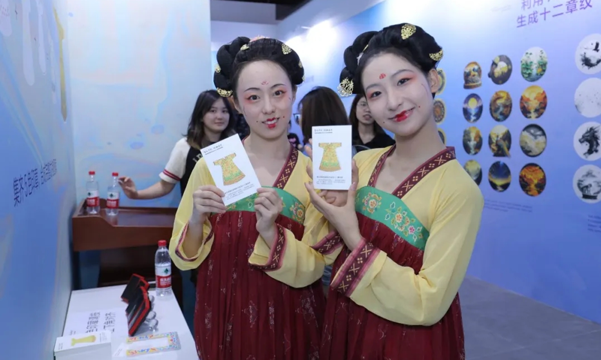 Culture Beat: Charm of traditional clothing culture displayed through tech