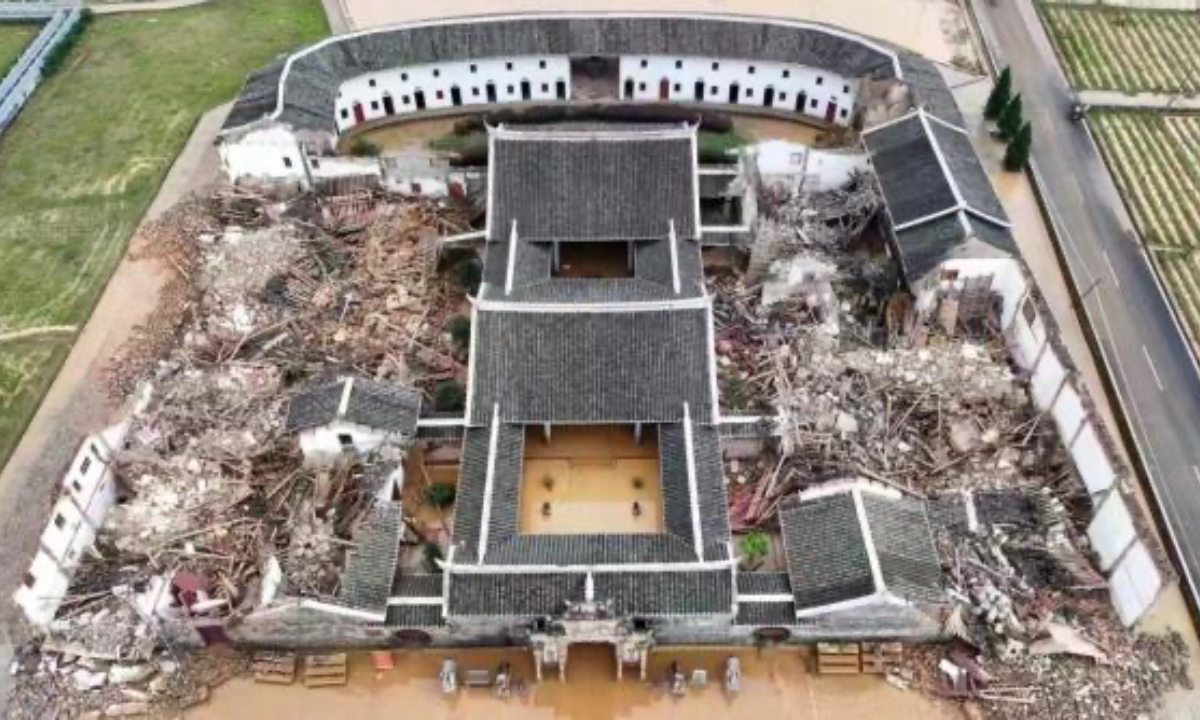 Massive collapse at ‘First Ancestral Hall of Hakka’ buries artifacts